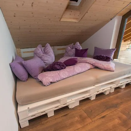 Schoene Moderne Ferienwohnung-balkon-fahrradparkplatz-wallbox Hurtgenwald