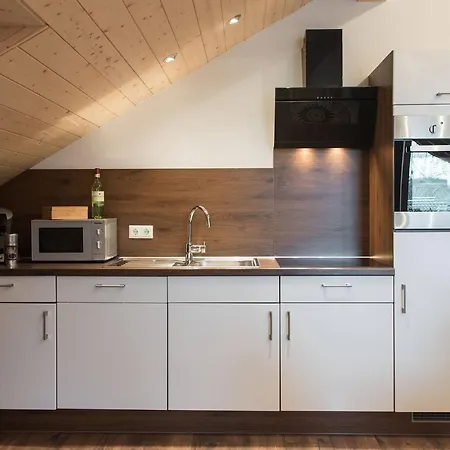 Апартаменты Schoene Moderne Ferienwohnung-balkon-fahrradparkplatz-wallbox