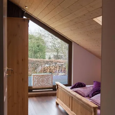 Schoene Moderne Ferienwohnung-balkon-fahrradparkplatz-wallbox Hurtgenwald