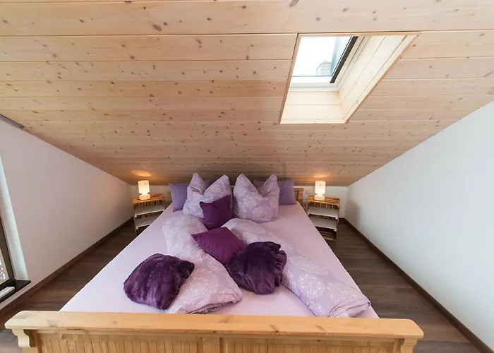 Schoene Moderne Ferienwohnung-Balkon-Fahrradparkplatz-Wallbox Daire Hürtgenwald