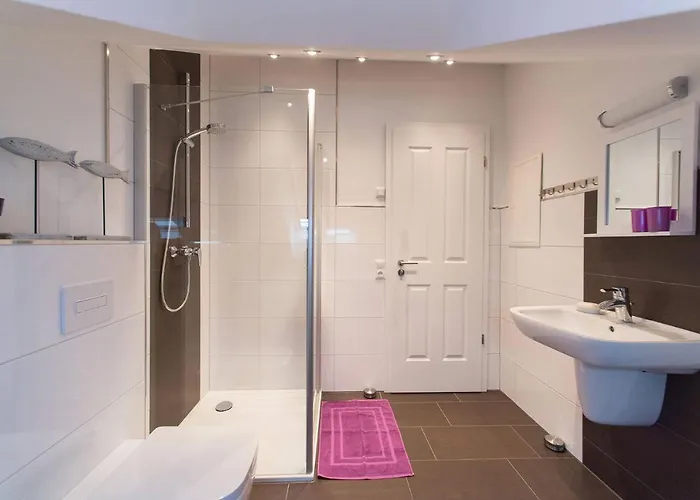 Daire Schoene Moderne Ferienwohnung-Balkon-Fahrradparkplatz-Wallbox Hürtgenwald